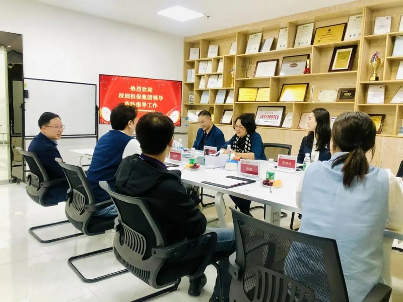 深圳擔保集團領導蒞臨指導工作,云里物里成績驕人備受肯定!