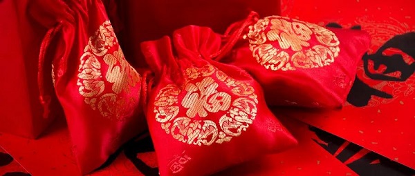 云里物里誠(chéng)邀全體員工留深過(guò)年并送上三重禮