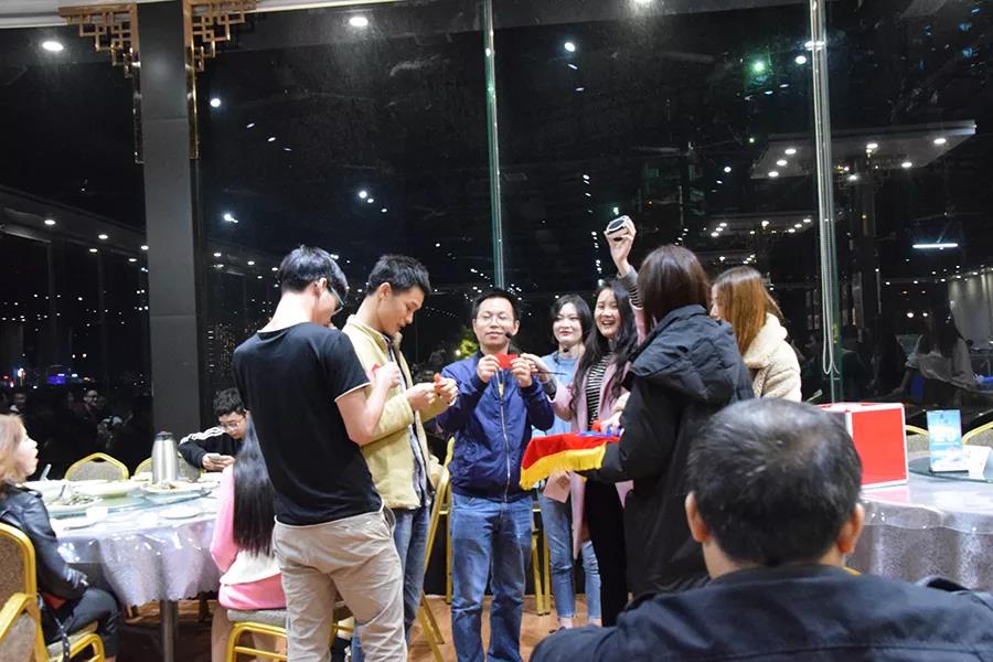 云里物里2019年年會盛典圓滿結束!