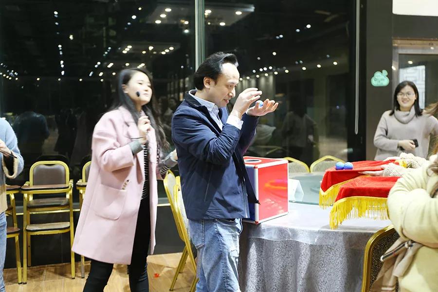 云里物里2019年年會盛典圓滿結束!